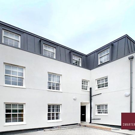 Eton, Windsor - 1 Bedroom Ground Floor Apartment - With Parking Exterior photo